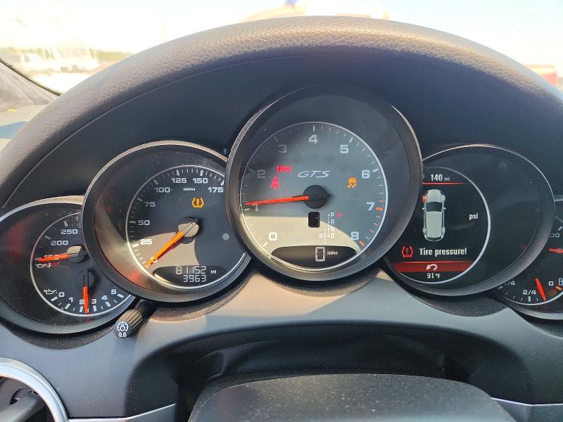 Photo 9 from auction – 2013 PORSCHE CAYENNE with VIN WP1AD2A23DLA79333