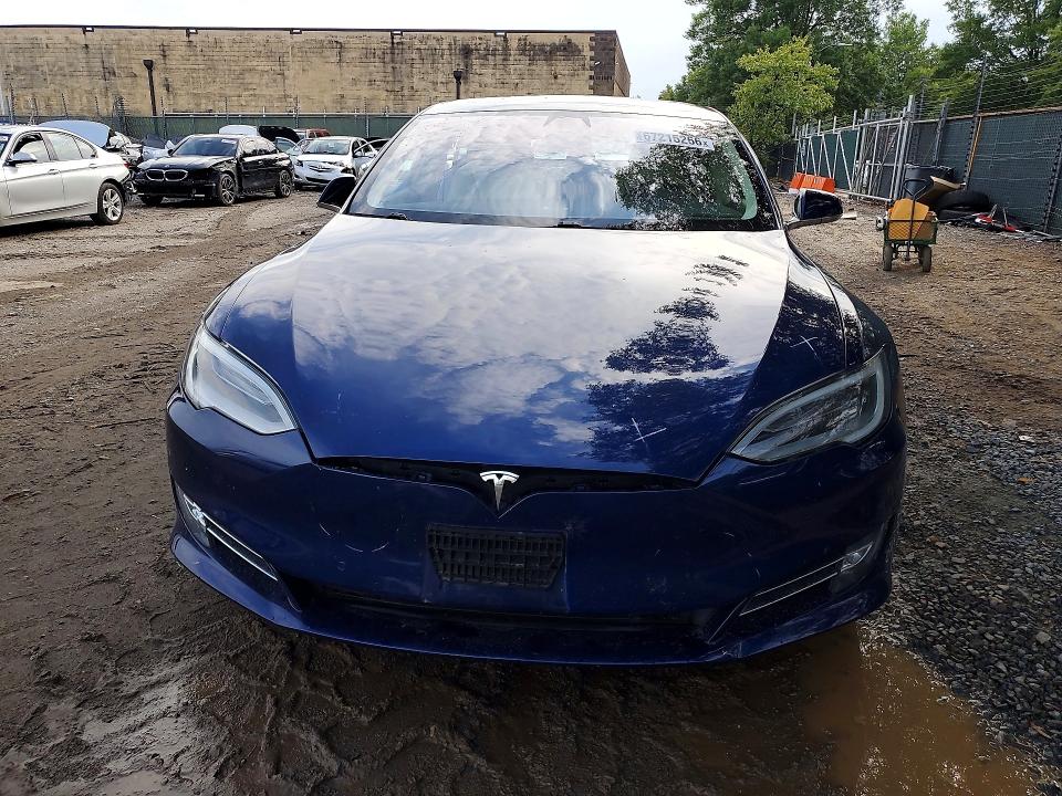 Zdjęcie 5 z aukcji – 2018 TESLA MODEL S z VIN 5YJSA1E21JF288233