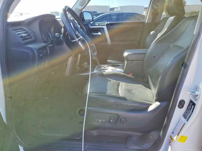 Снимка 7 от търг – 2014 TOYOTA 4RUNNER с VIN JTEBU5JR3E5174285