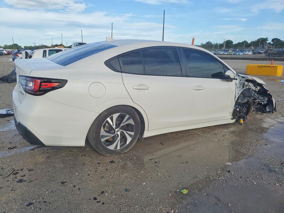Photo 3 from auction – 2025 SUBARU LEGACY with VIN 4S3BWAD64S3002833