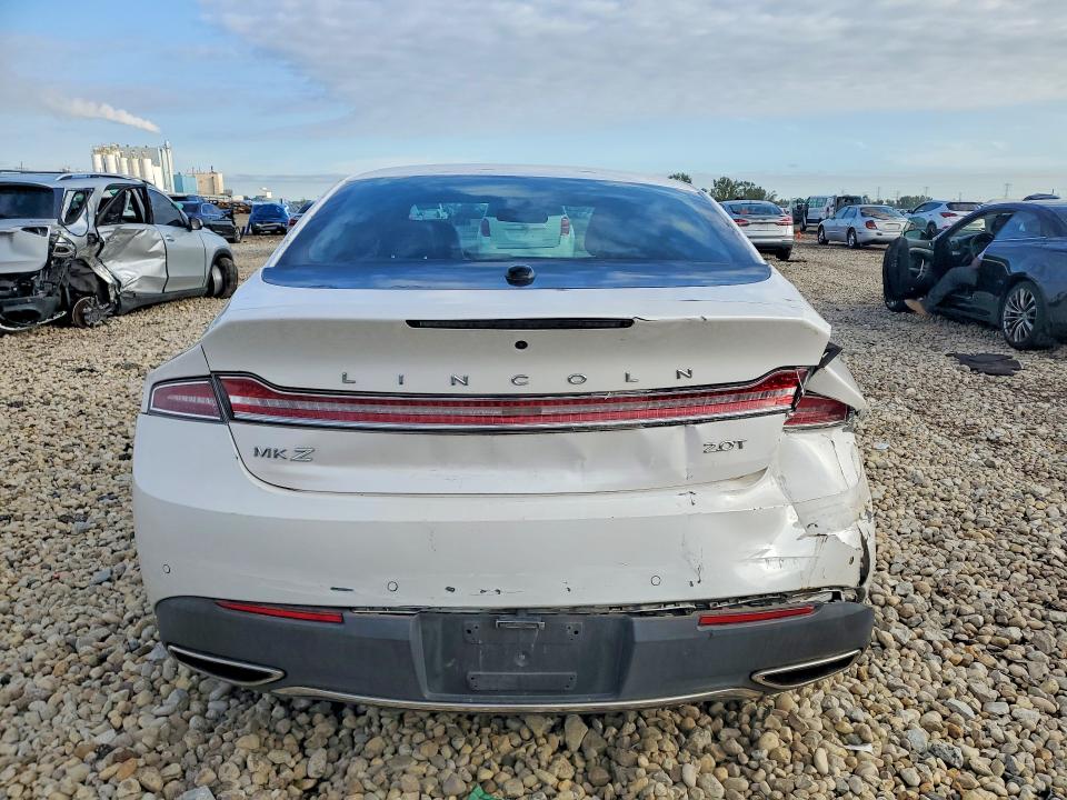 Photo 6 from auction – 2017 LINCOLN MKZ with VIN 3LN6L5E95HR648446
