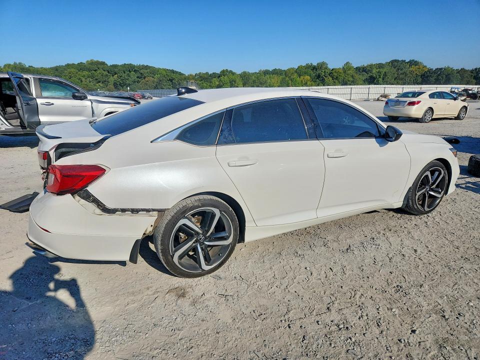 Снимка 3 от търг – 2022 HONDA ACCORD с VIN 1HGCV1F33NA000843