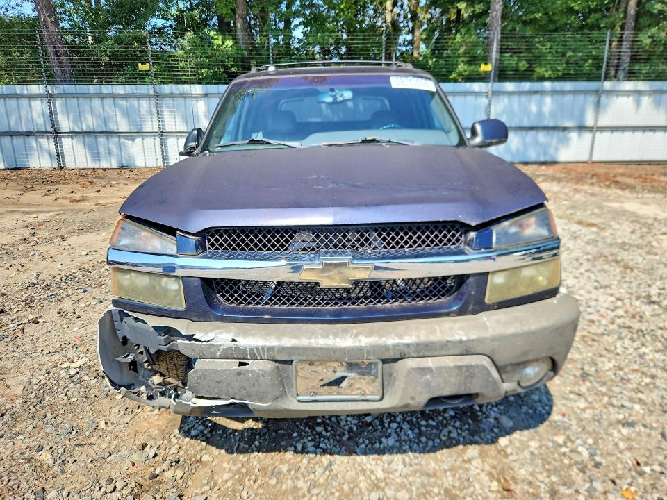 Photo 5 from auction – 2004 CHEVROLET AVALANCHE with VIN 3GNEK12T44G168228