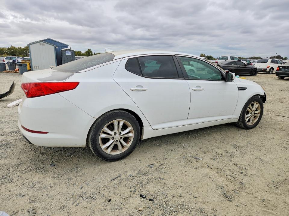 Photo 3 from auction – 2012 KIA OPTIMA with VIN 5XXGM4A72CG051962
