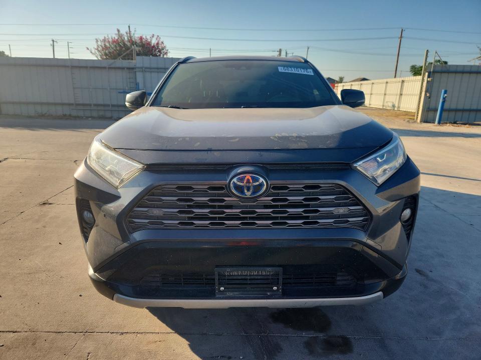 Photo 5 from auction – 2019 TOYOTA RAV4 with VIN JTMEWRFV3KD521463