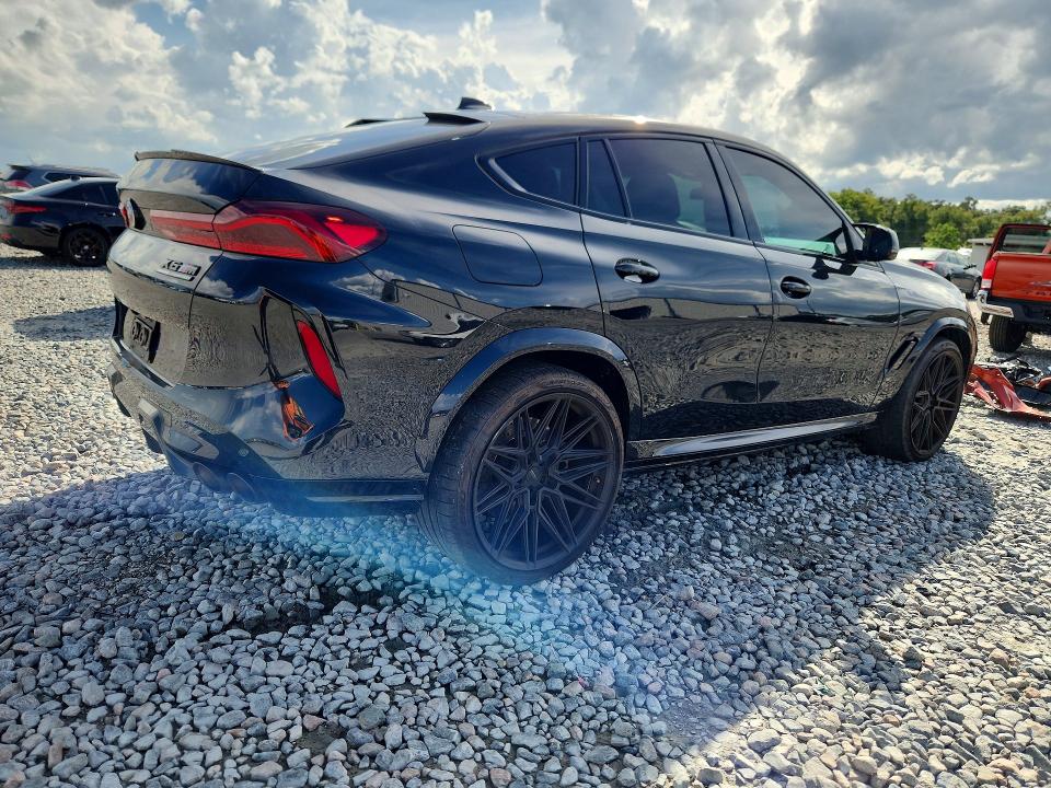 Zdjęcie 3 z aukcji – 2022 BMW X6 z VIN 5YMCY0C04N9M49581