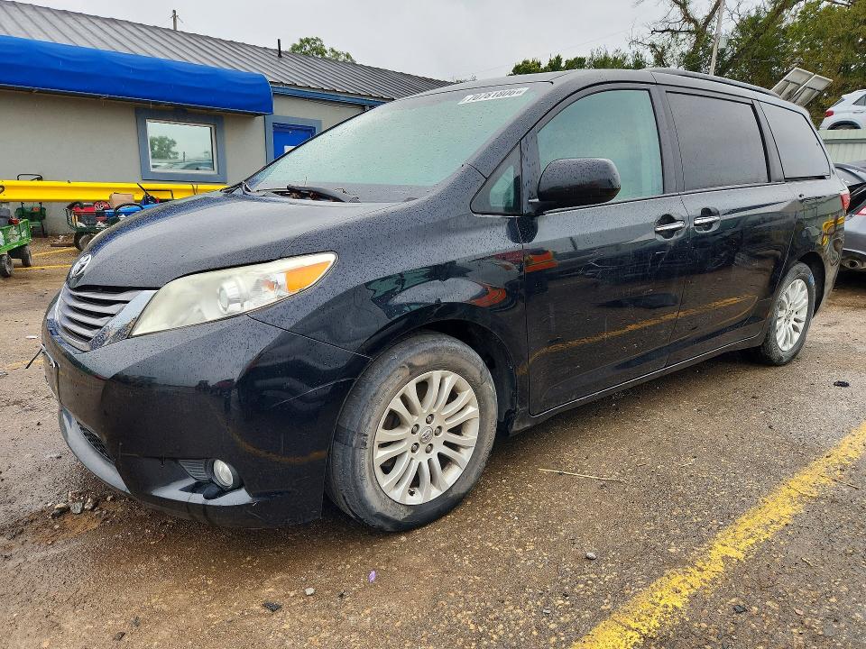 TOYOTA SIENNA 2016 с VIN 5TDYK3DC5GS714751 - Снимка от търг