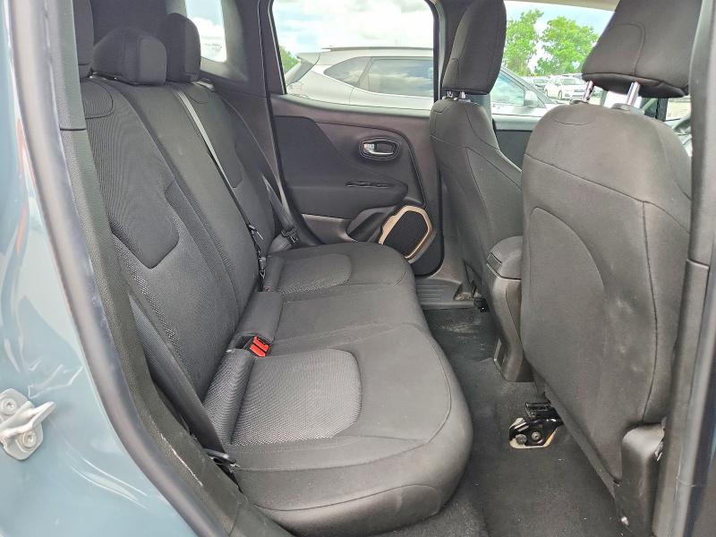 Photo 11 from auction – 2016 JEEP RENEGADE with VIN ZACCJBAT5GPE43327