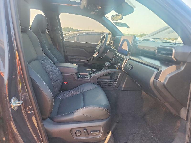 Photo 7 from auction – 2026 TOYOTA 4RUNNER with VIN JTEVA5BR5T5086548