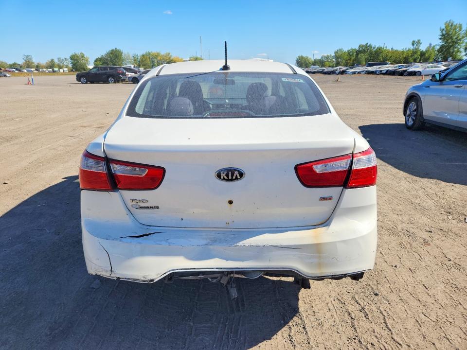 Foto 6 de la subasta – 2013 KIA RIO con VIN KNADM4A31D6145232
