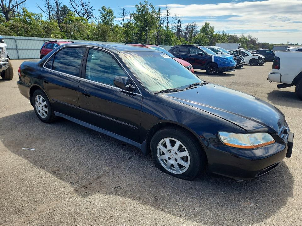 Photo 4 from auction – 2002 HONDA ACCORD with VIN 1HGCG66862A107853