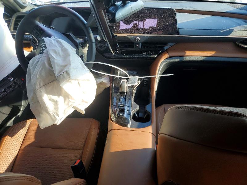 Снимка 8 от търг – 2026 TOYOTA CROWN SIGNIA с VIN JTDACAAJ1T3037182