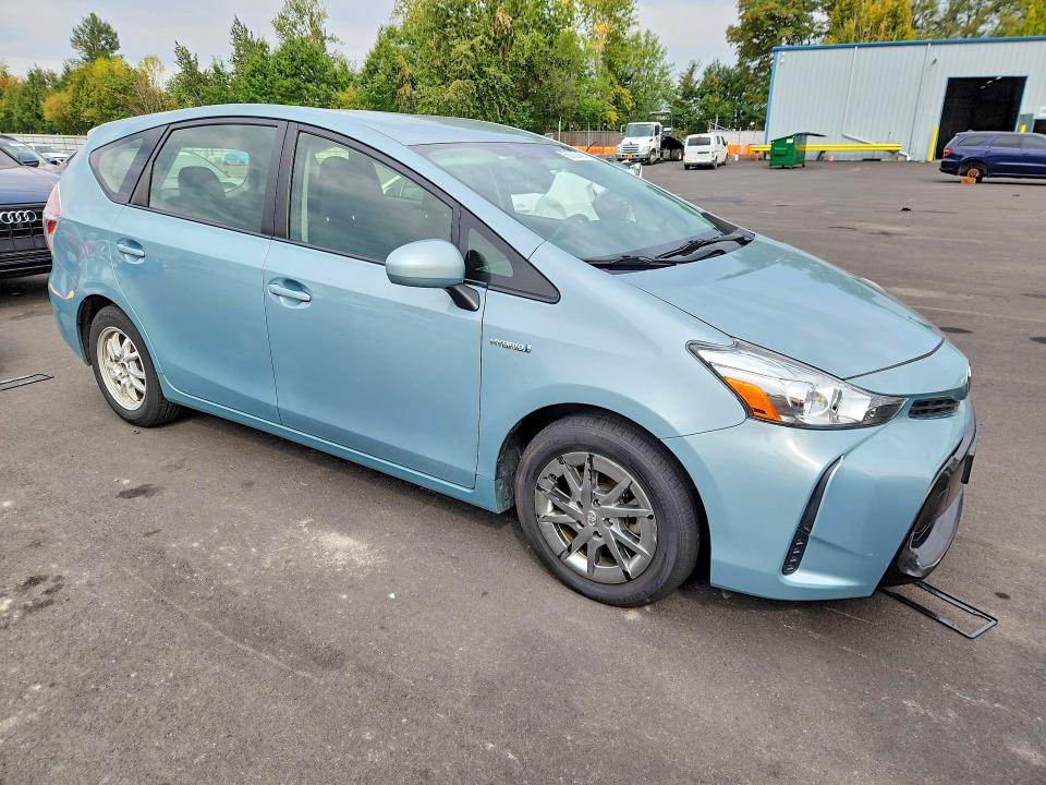 Foto 4 de la subasta – 2015 TOYOTA PRIUS V con VIN JTDZN3EU2FJ030674