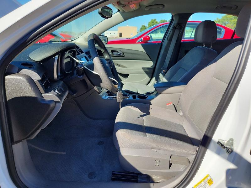 Photo 7 from auction – 2015 CHEVROLET MALIBU with VIN 1G11B5SL5FF218193