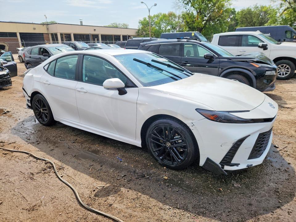 Photo 4 from auction – 2026 TOYOTA CAMRY with VIN 4T1DAACK2TU317840