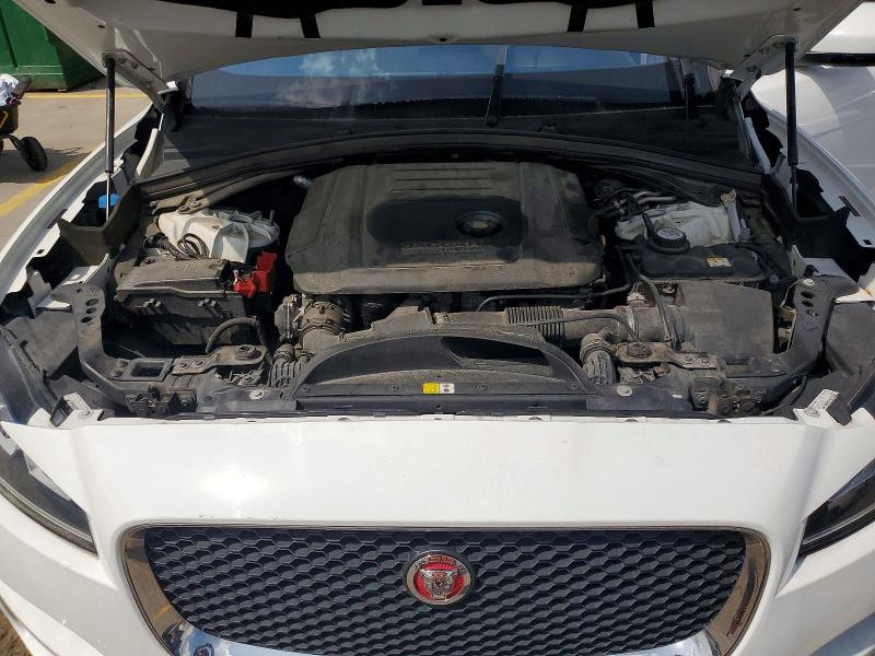 Photo 12 from auction – 2018 JAGUAR F-PACE with VIN SADCJ2FN7JA255544