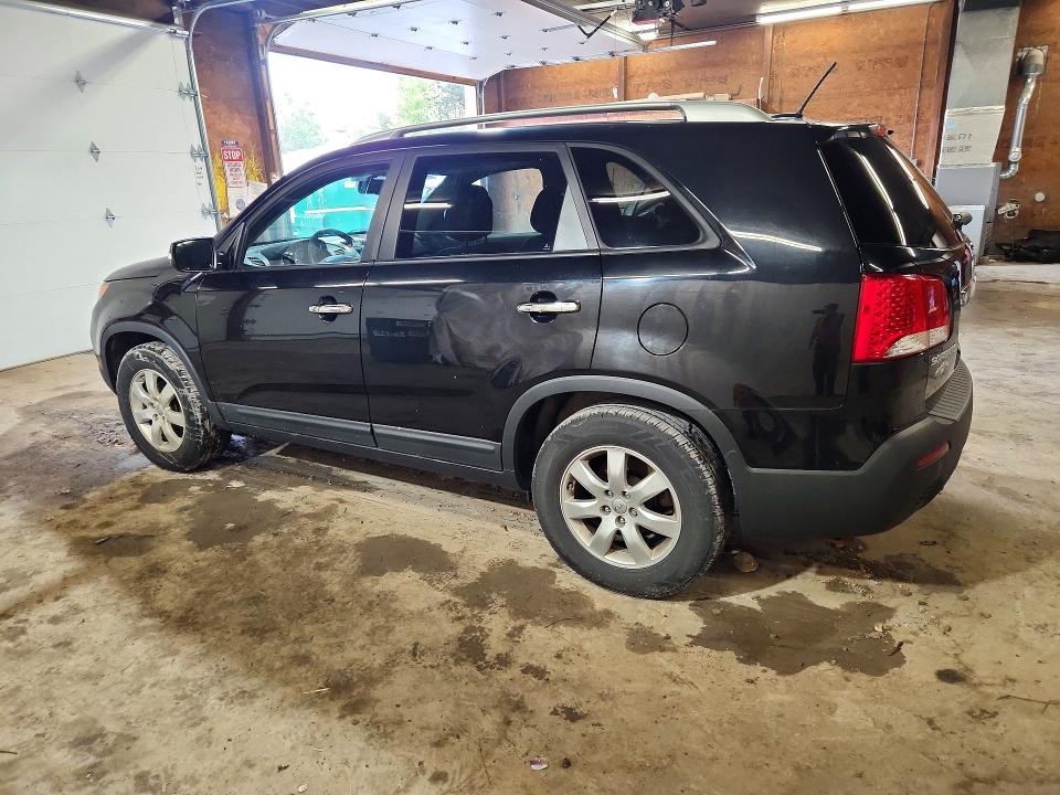 Photo 2 from auction – 2013 KIA SORENTO with VIN 5XYKT4A67DG353250