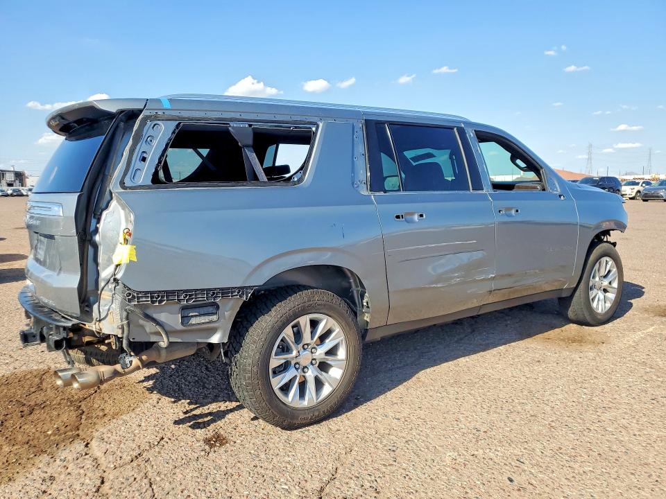 Photo 3 from auction – 2023 CHEVROLET SUBURBAN with VIN 1GNSCFKDXPR520805
