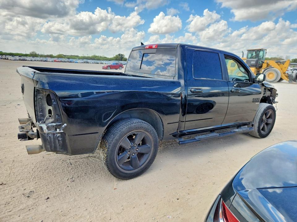 Снимка 3 от търг – 2019 RAM 1500 CLASSIC с VIN 1C6RR6LT3KS604047