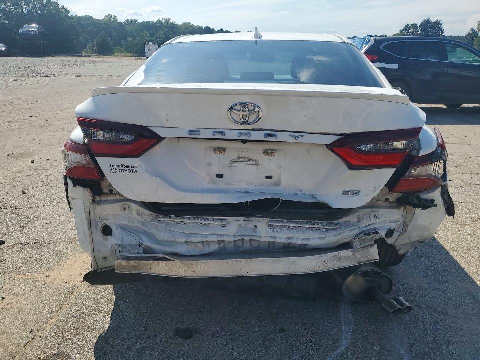 Photo 6 from auction – 2022 TOYOTA CAMRY with VIN 4T1G11AK6NU039155