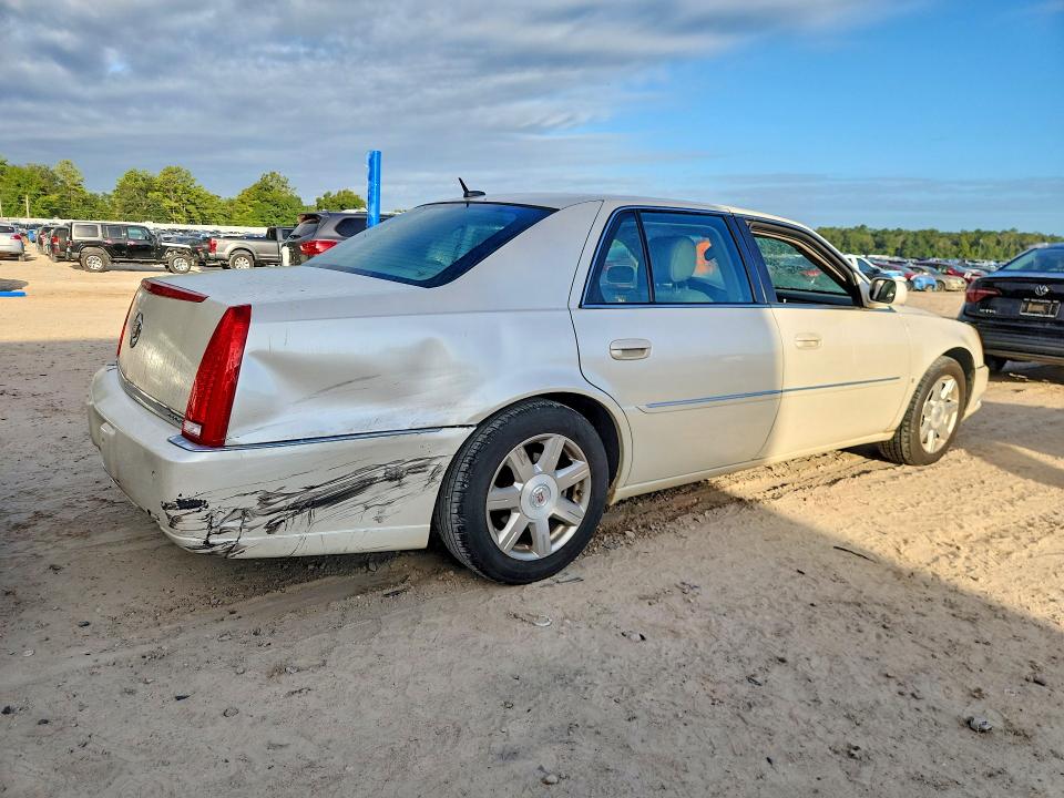Photo 3 from auction – 2008 CADILLAC DTS with VIN 1G6KD57Y18U104316