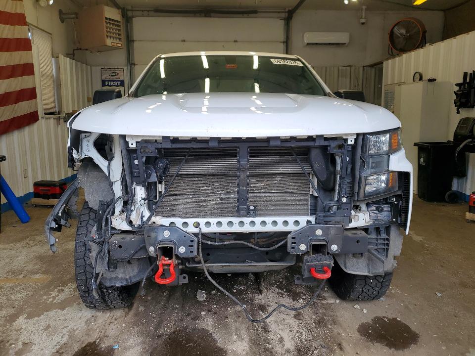 Photo 5 from auction – 2019 CHEVROLET SILVERADO with VIN 3GCPYCEF8KG101999