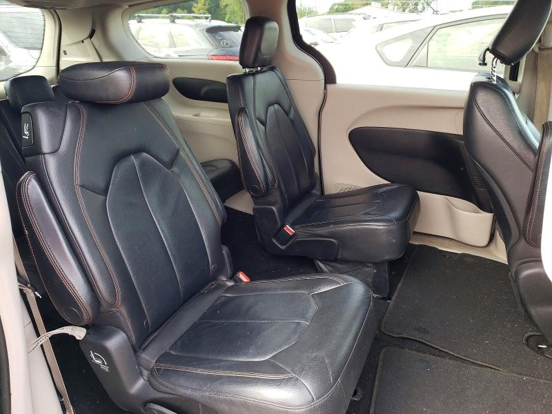 Photo 11 from auction – 2017 CHRYSLER PACIFICA with VIN 2C4RC1BG7HR524150