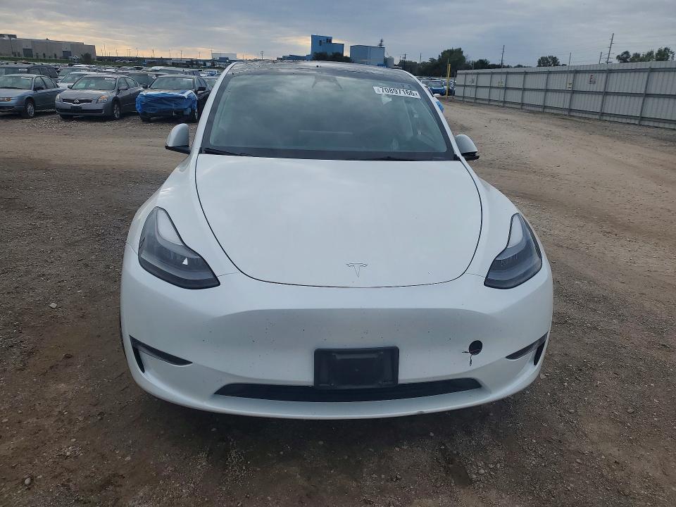Снимка 5 от търг – 2023 TESLA MODEL Y с VIN 7SAYGDEE5PF768940