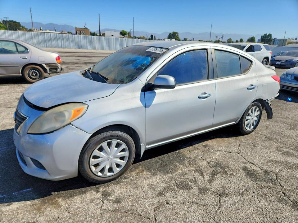 2013 NISSAN VERSA