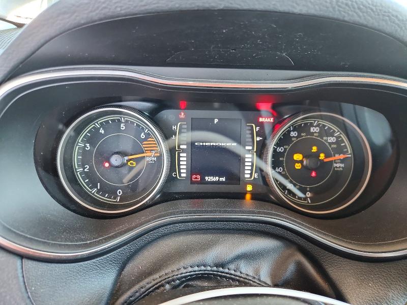 Photo 9 from auction – 2019 JEEP CHEROKEE with VIN 1C4PJLCB9KD475037