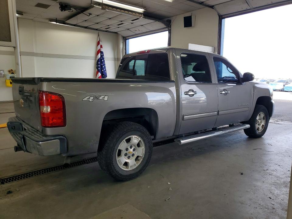 Photo 3 from auction – 2013 CHEVROLET SILVERADO with VIN 3GCPKSE79DG227280