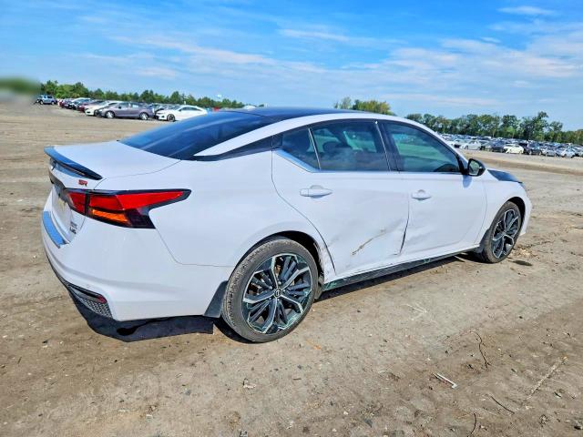 Photo 3 from auction – 2023 NISSAN ALTIMA with VIN 1N4BL4CW2PN306417