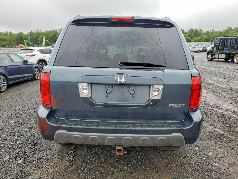 Photo 6 from auction – 2005 HONDA PILOT with VIN 5FNYF18465B012791
