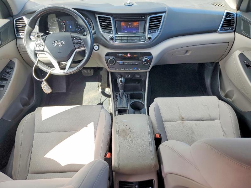 Photo 8 from auction – 2017 HYUNDAI TUCSON with VIN KM8J3CA20HU310484