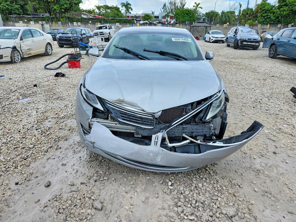 Photo 5 from auction – 2015 LINCOLN MKZ with VIN 3LN6L2G92FR625375