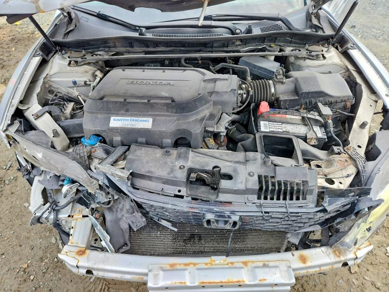 Photo 11 from auction – 2013 HONDA ACCORD with VIN 1HGCT2B85DA003528