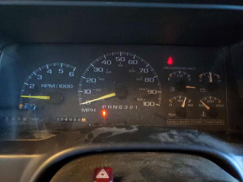 Photo 9 from auction – 1997 GMC SUBURBAN with VIN 1GKFK16RXVJ713509