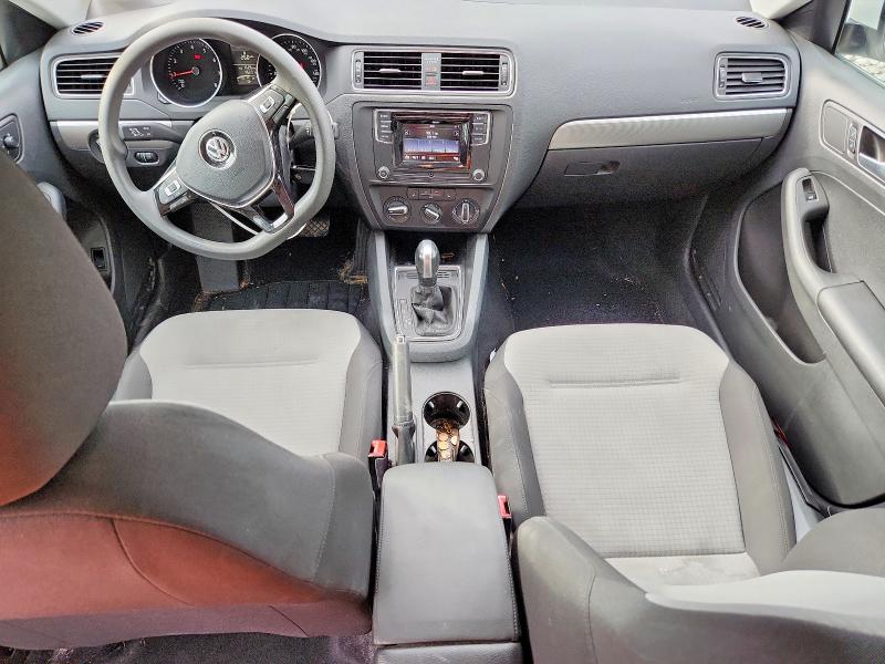 Снимка 8 от търг – 2017 VOLKSWAGEN JETTA с VIN 3VW2B7AJ5HM400726