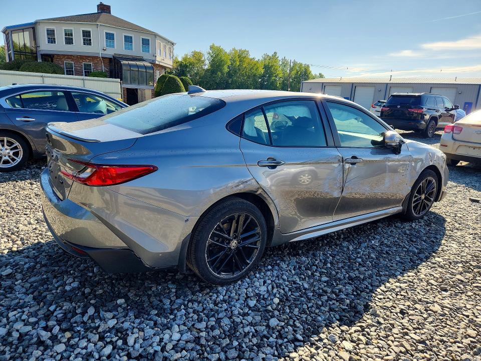 Снимка 3 от търг – 2025 TOYOTA CAMRY с VIN 4T1DBADK9SU500789