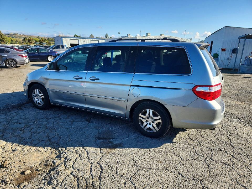 Photo 2 from auction – 2005 HONDA ODYSSEY with VIN 5FNRL386X5B119241