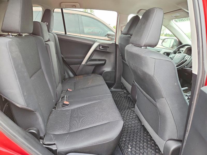 Снимка 11 от търг – 2017 TOYOTA RAV4 с VIN 2T3BFREV0HW606745