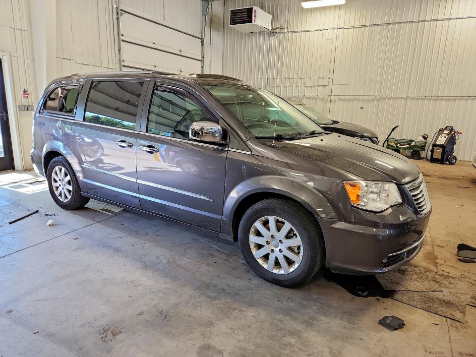 Снимка 4 от търг – 2016 CHRYSLER TOWN & COUNTRY с VIN 2C4RC1GG8GR174700
