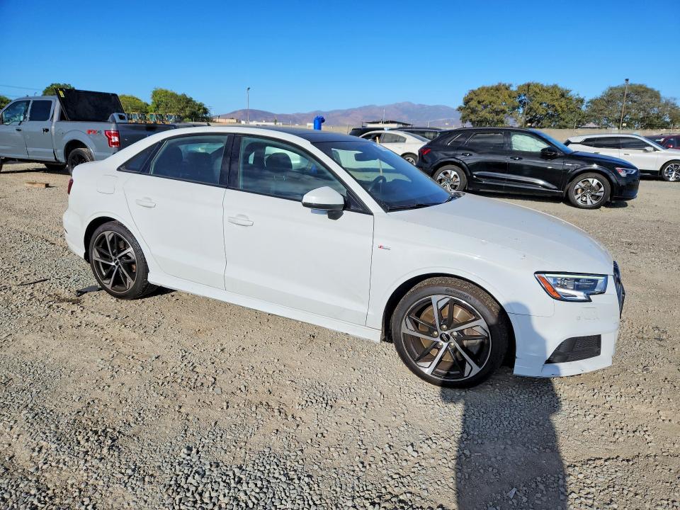 Zdjęcie 4 z aukcji – 2020 AUDI A3 z VIN WAUBEGFF0LA100299