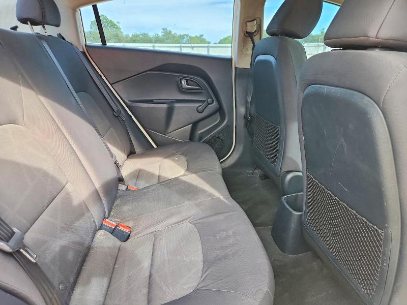 Снимка 10 от търг – 2014 KIA RIO с VIN KNADM4A32E6360670