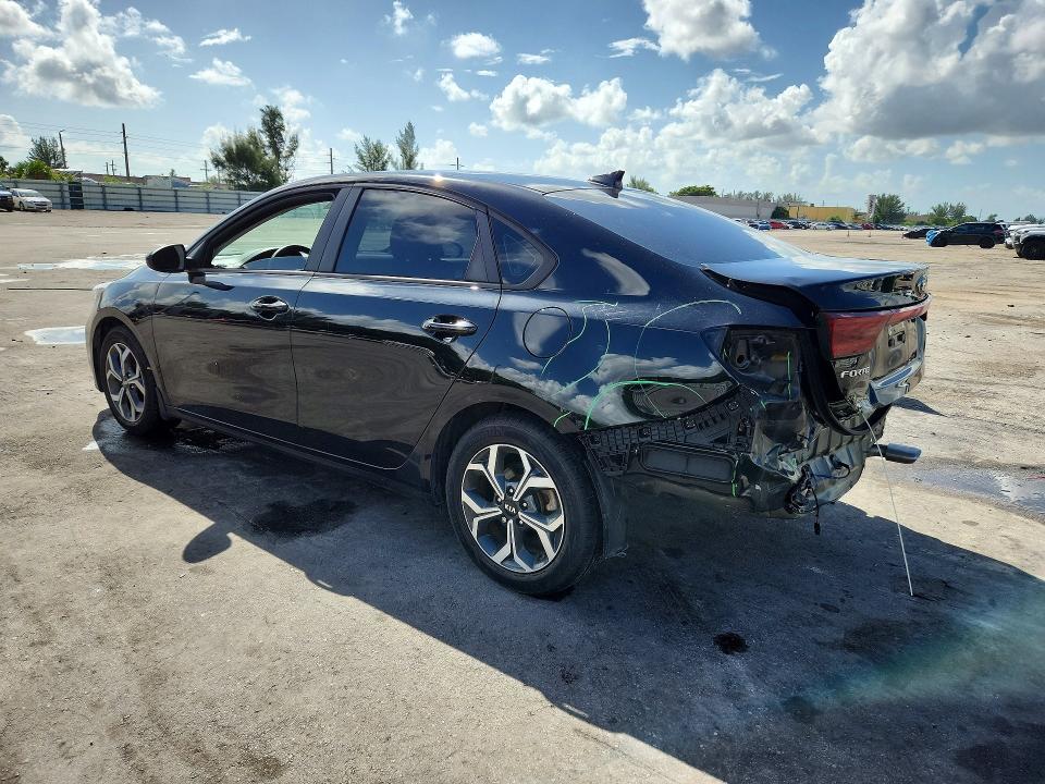 Photo 2 from auction – 2021 KIA FORTE with VIN 3KPF24AD8ME337039