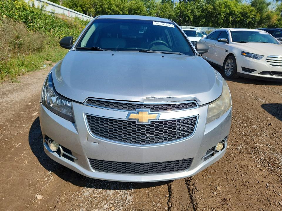 Photo 5 from auction – 2012 CHEVROLET CRUZE with VIN 1G1PC5SH0C7165914
