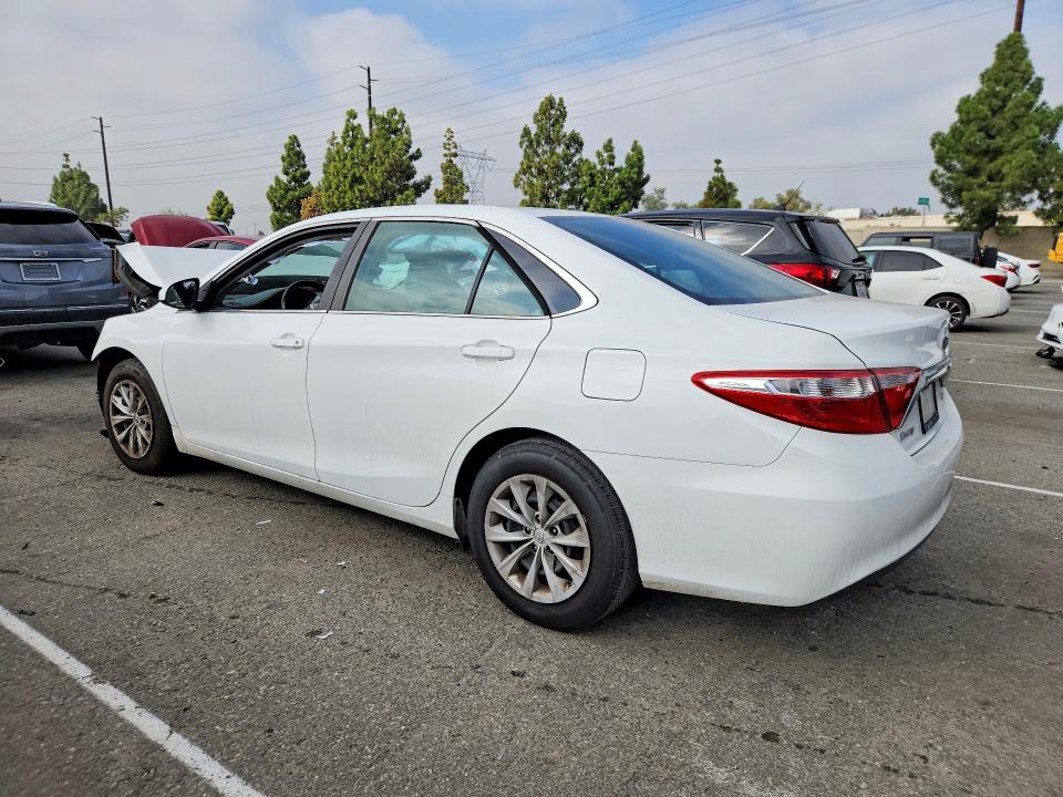 Photo 2 from auction – 2015 TOYOTA CAMRY with VIN 4T4BF1FK1FR492059