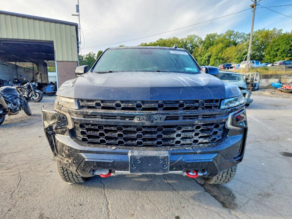 Снимка 5 от търг – 2023 CHEVROLET TAHOE с VIN 1GNSKPKDXPR131669