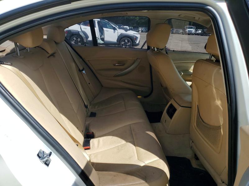 Photo 10 from auction – 2012 BMW 328 with VIN WBA3A5C52CF350131