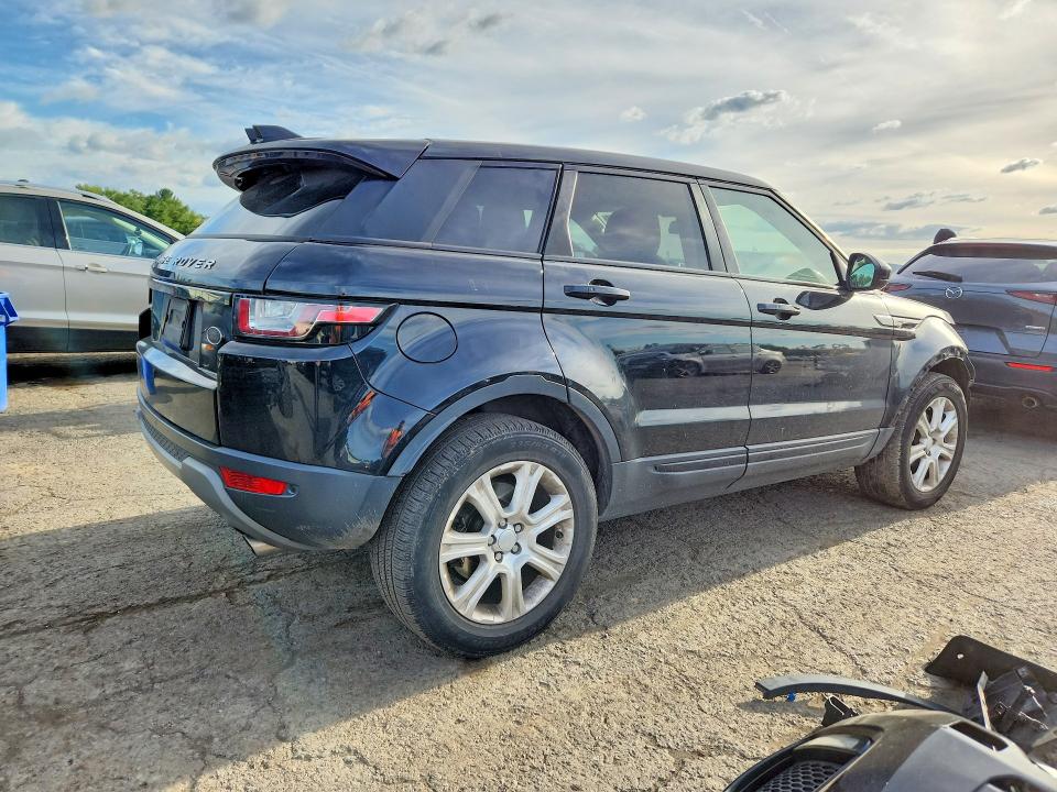 Снимка 3 от търг – 2018 LAND ROVER RANGE ROVER EVOQUE с VIN SALVP2RX6JH297607